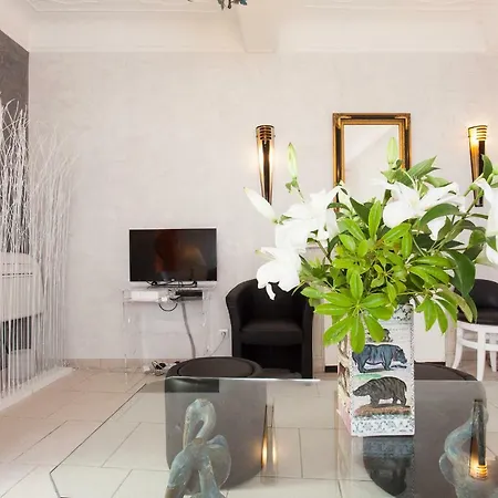 90 Rue Meynadier